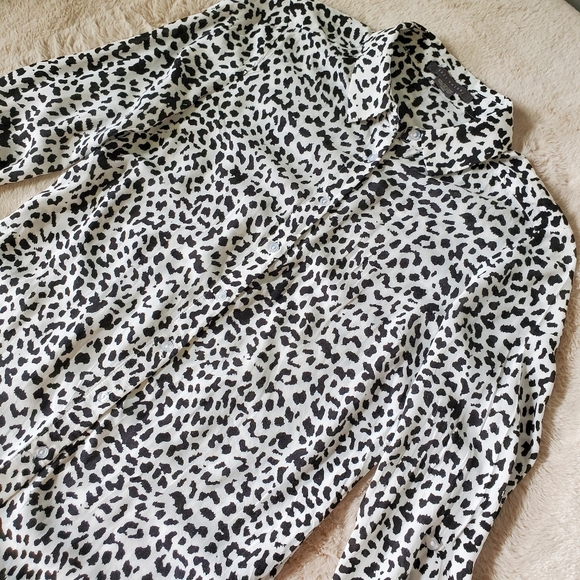 Black & White Leopard Blouse - Picture 3 of 5